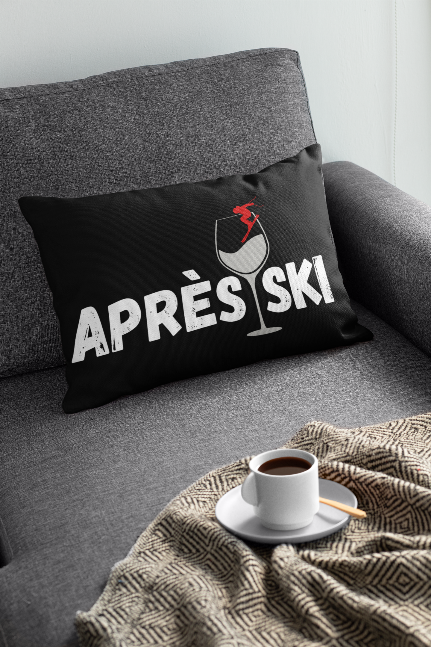 Après Ski 12x20 Black Pillow –  Wine Glass & Skier for Cozy Winter Decor